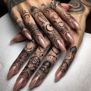 Finger Tattoos: Where Boldness Meets Storytelling on Your Fingertips.